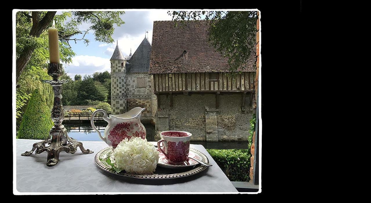 利维庄园住宿加早餐旅馆 Saint-Germain-de-Livet 外观 照片